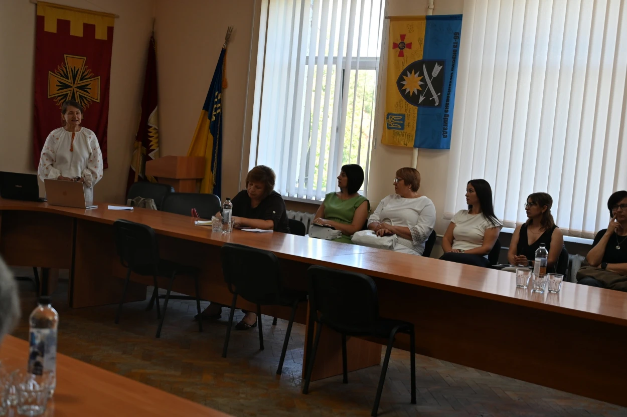 «Ідентичність починається з мови»: про що говорили на зустрічі з Представницею Уповноваженого з мови