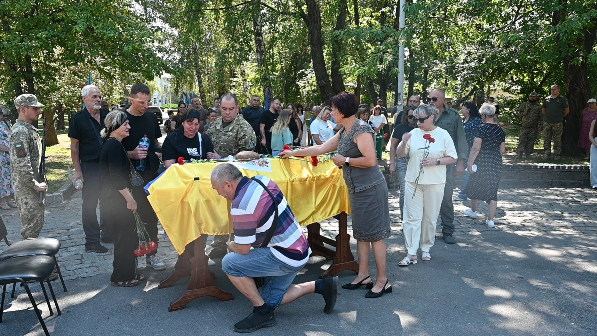 Золотоніська земля стала місцем вічного спочинку луганського воїна: на щиті Євген Шепітько