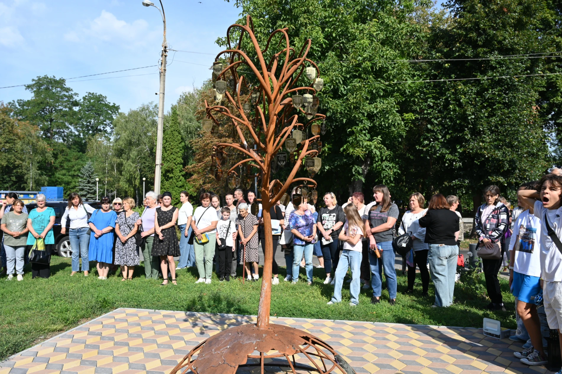 «Твоя віра — його щит. Твоя молитва — його броня»: День зниклих безвісти у Золотоноші