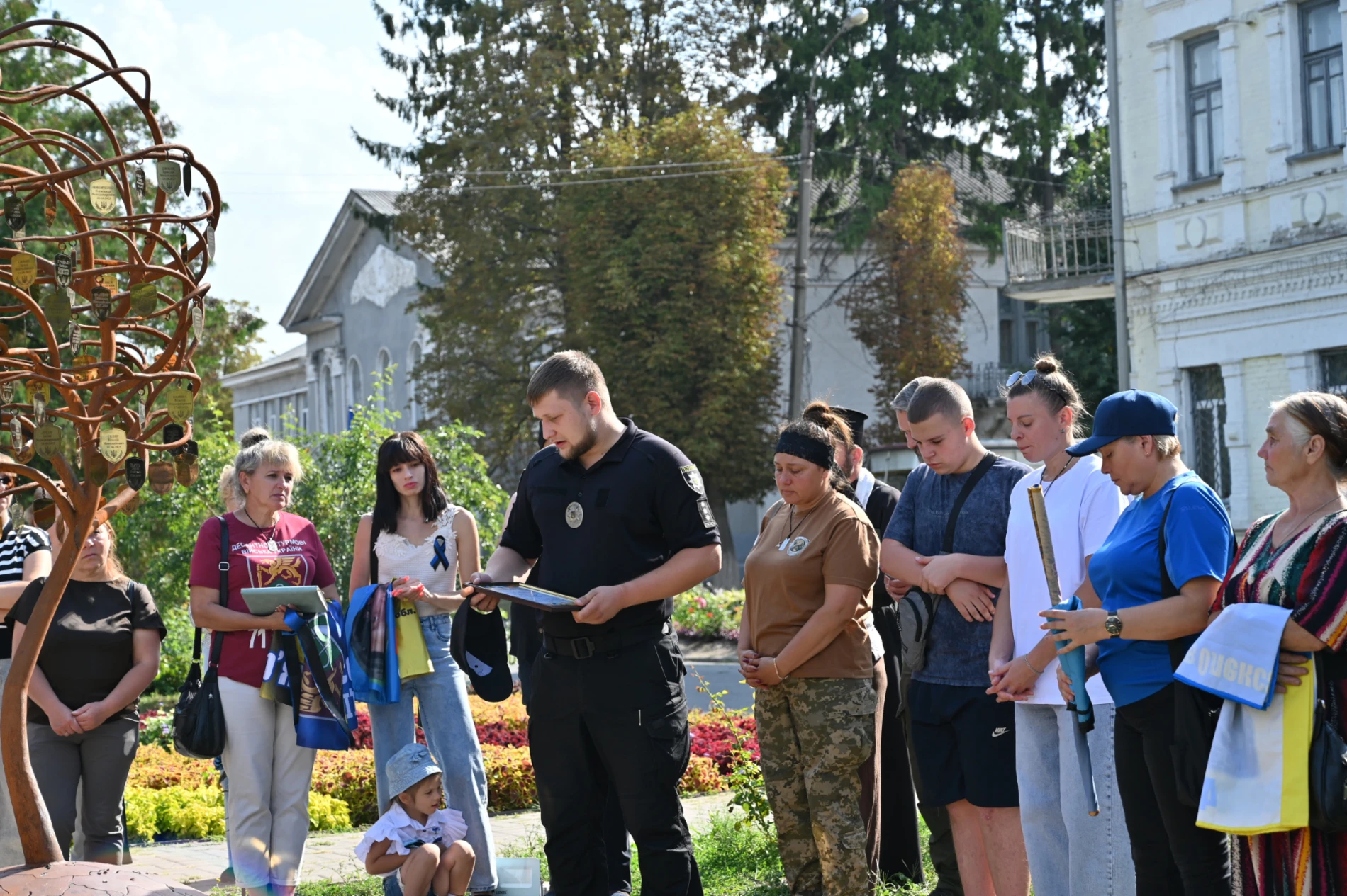«Твоя віра — його щит. Твоя молитва — його броня»: День зниклих безвісти у Золотоноші