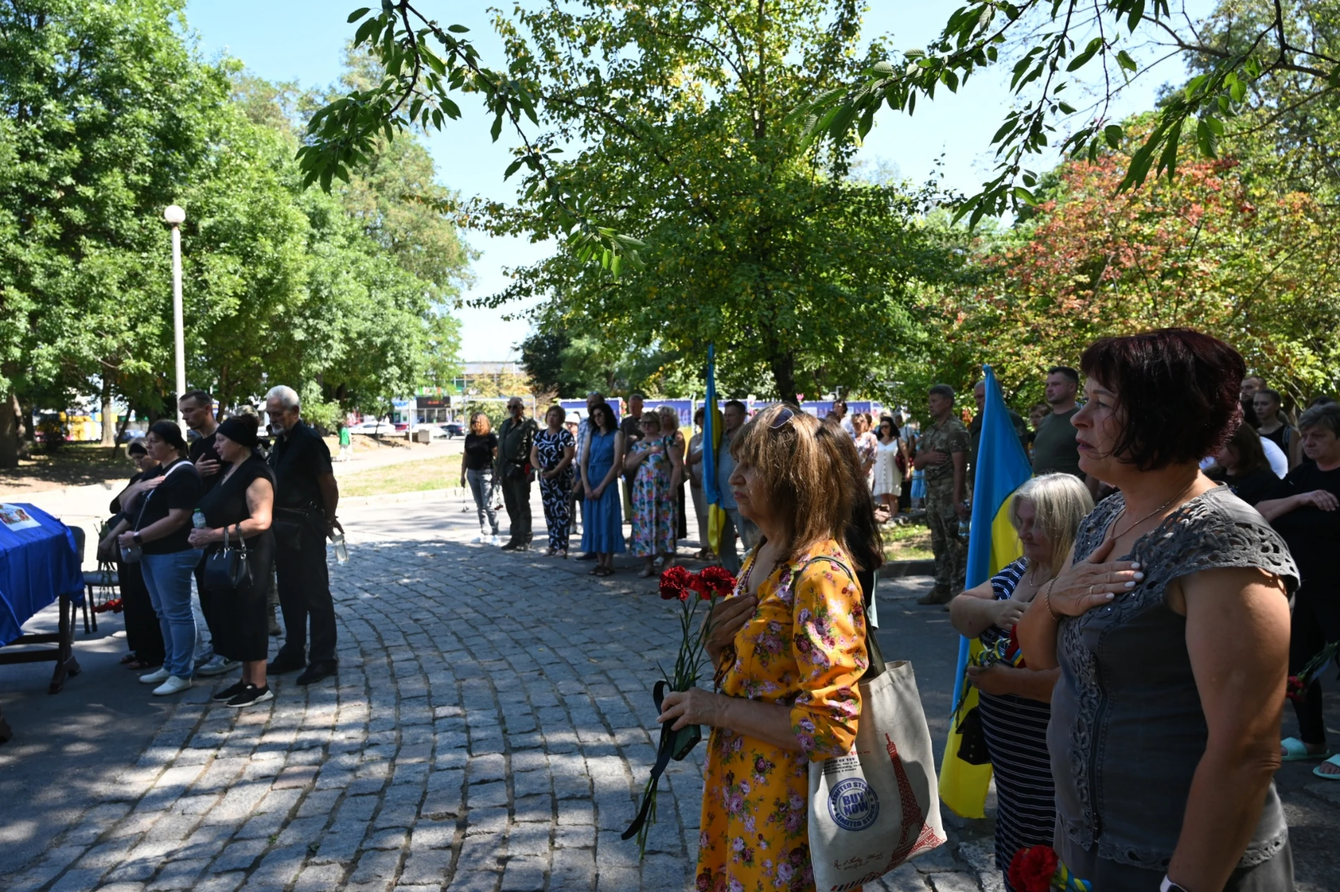 Золотоніська земля стала місцем вічного спочинку луганського воїна: на щиті Євген Шепітько