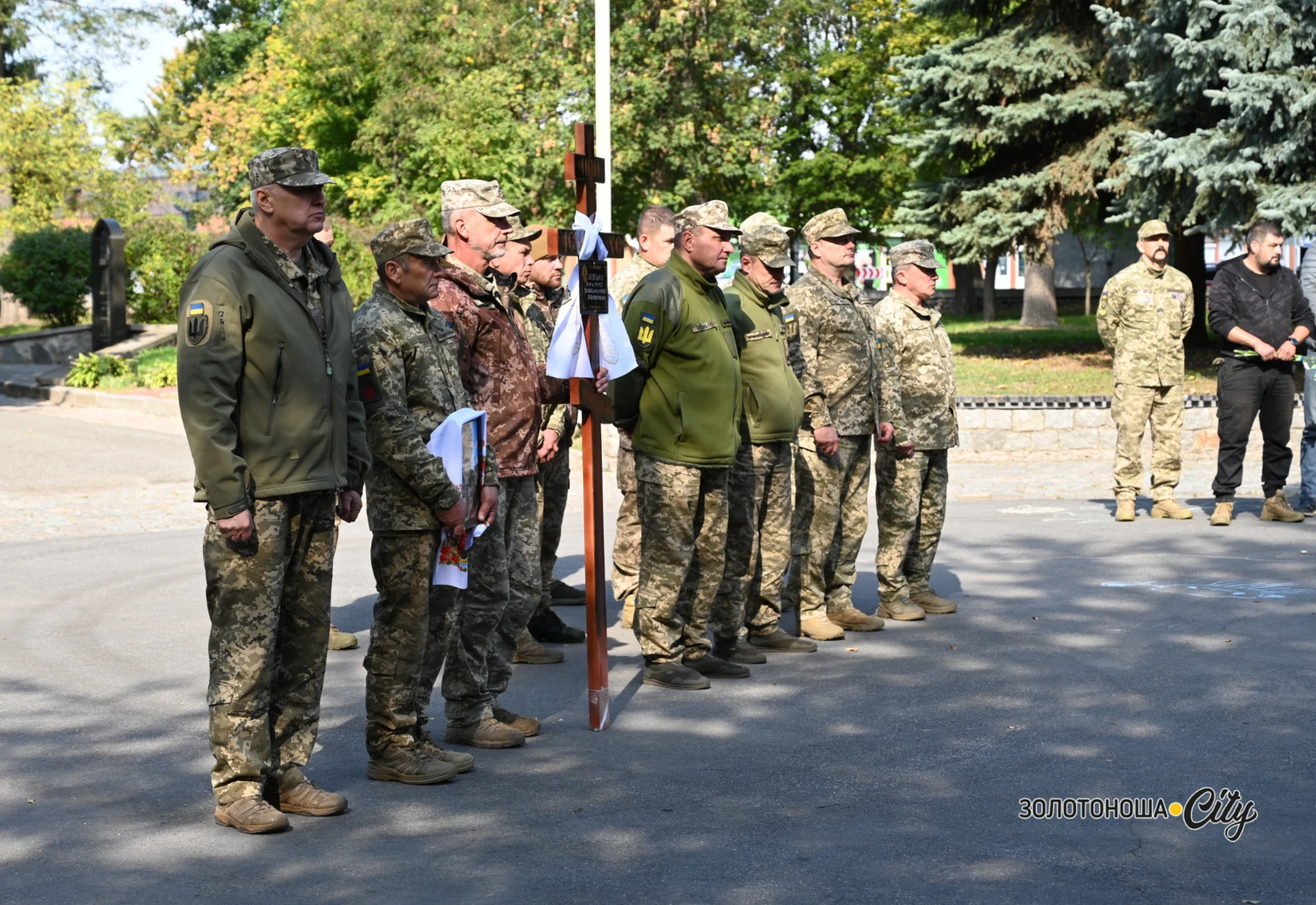 «Я не вдова! Я – дружина загиблого Героя». На щиті Дмитро Мелешко