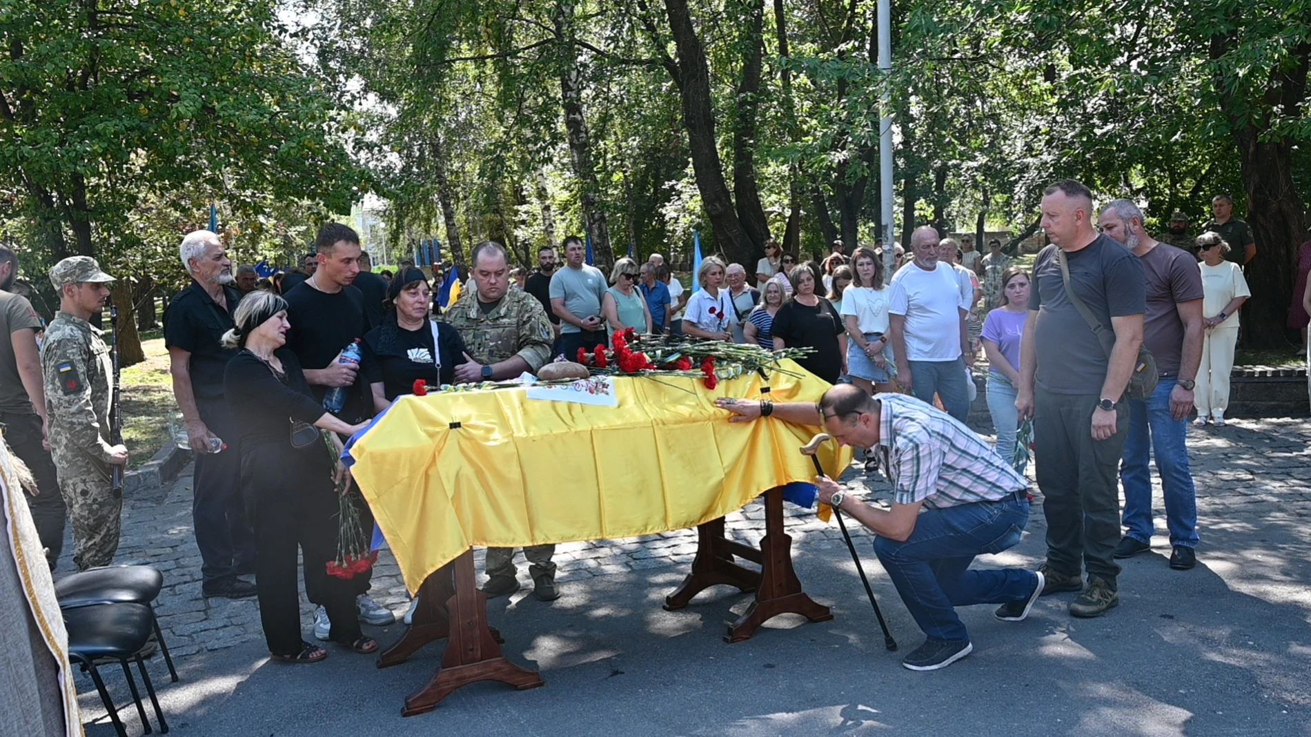 Золотоніська земля стала місцем вічного спочинку луганського воїна: на щиті Євген Шепітько