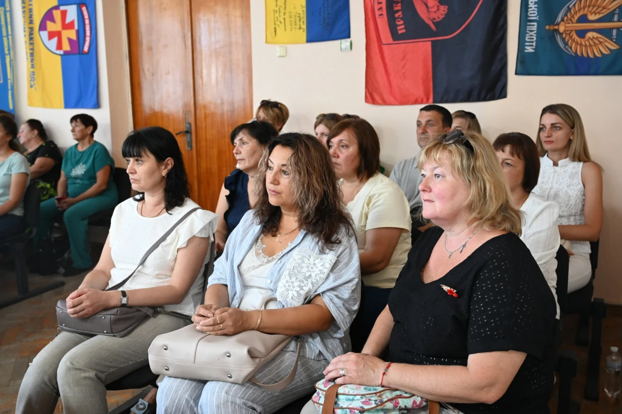 «Ідентичність починається з мови»: про що говорили на зустрічі з Представницею Уповноваженого з мови
