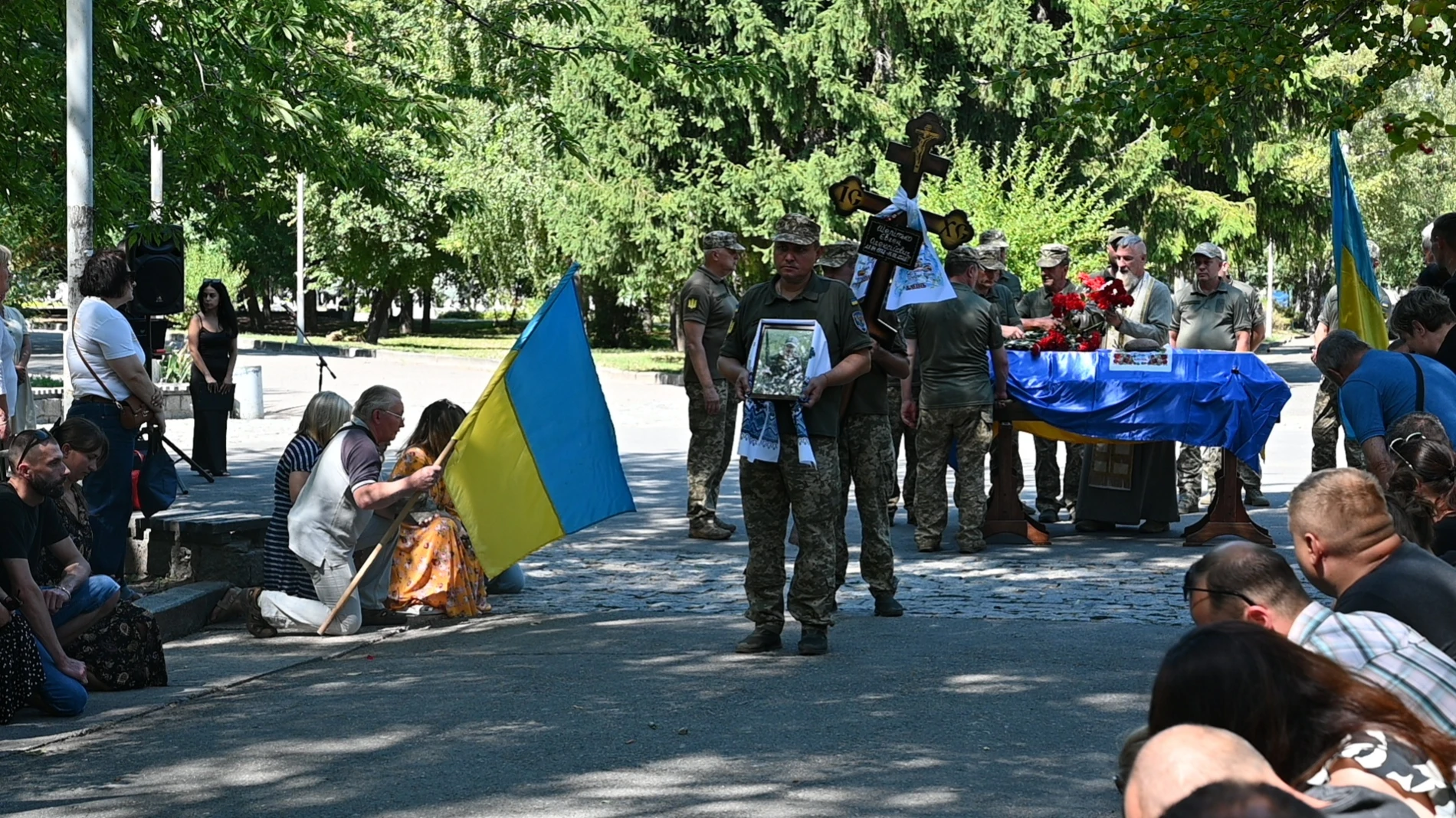 Золотоніська земля стала місцем вічного спочинку луганського воїна: на щиті Євген Шепітько