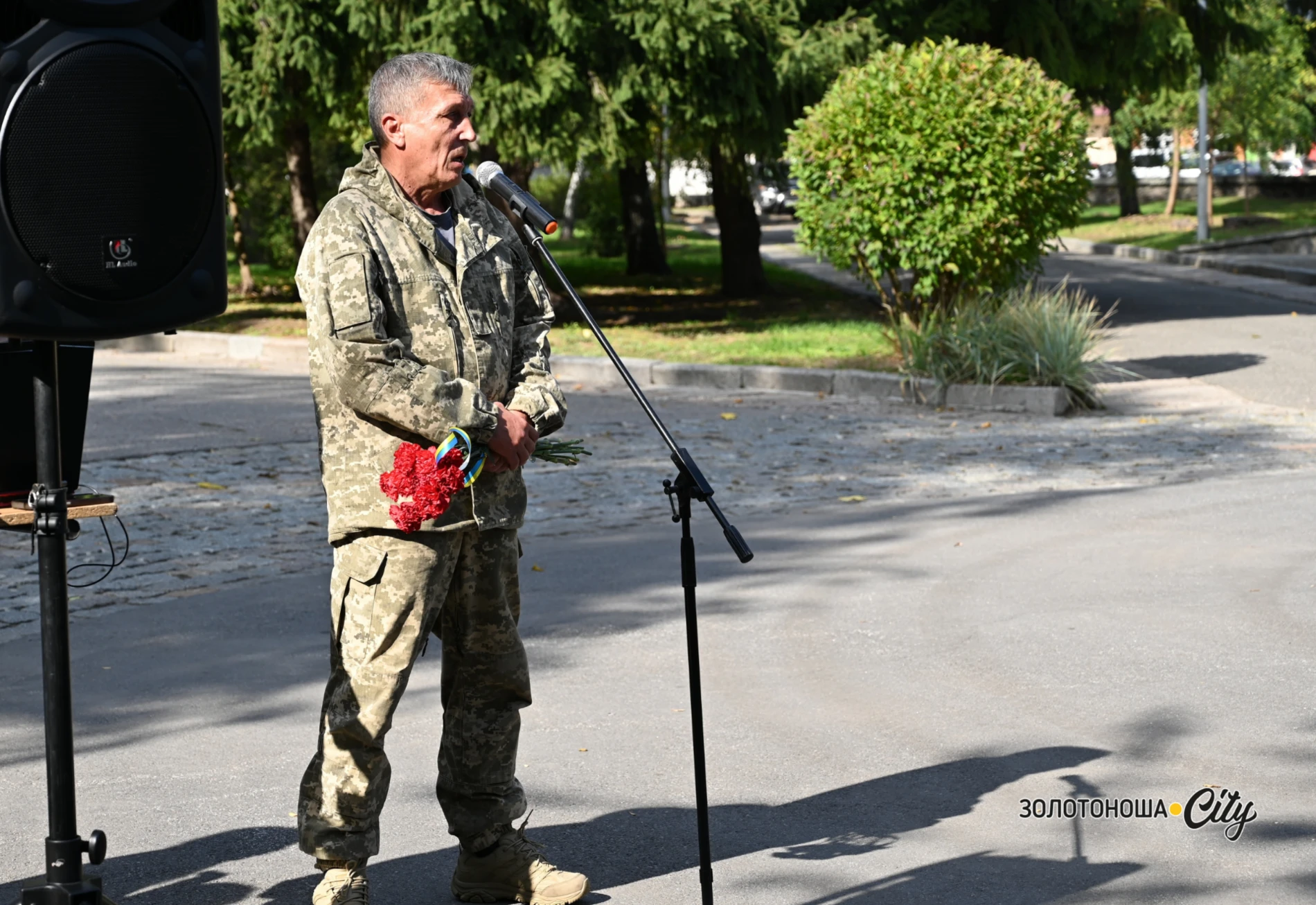 «Я не вдова! Я – дружина загиблого Героя». На щиті Дмитро Мелешко