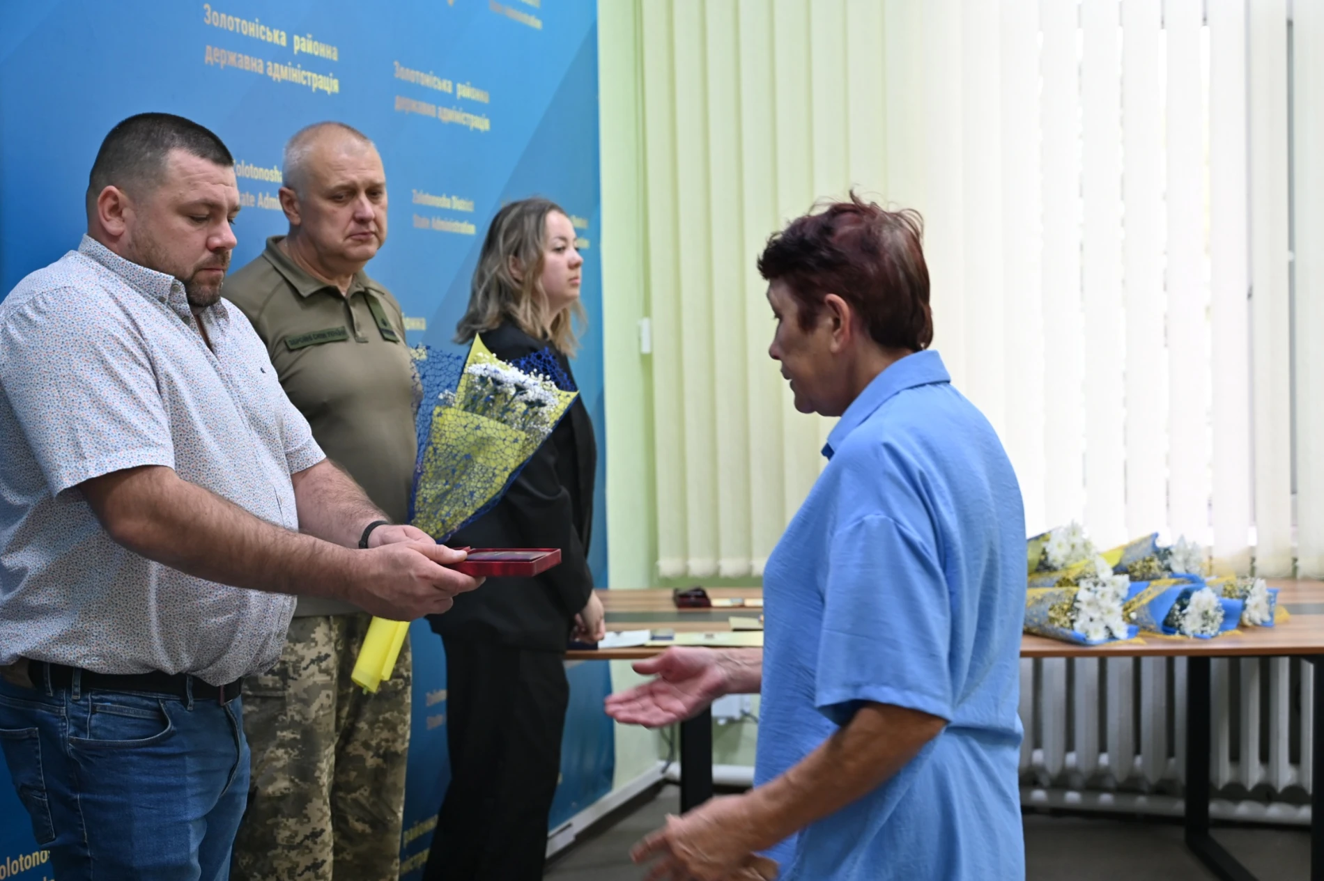 Посмертні нагороди Героям: у Золотоноші вшанували захисників України