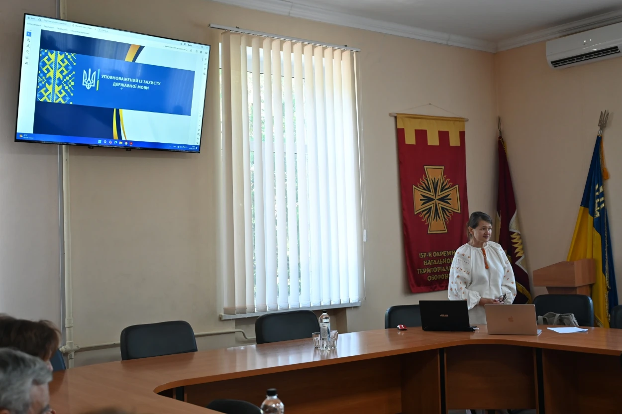 «Ідентичність починається з мови»: про що говорили на зустрічі з Представницею Уповноваженого з мови