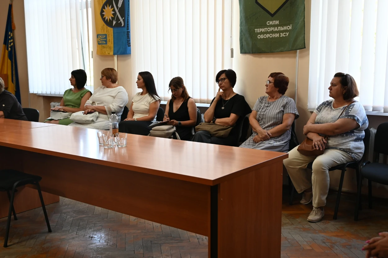 «Ідентичність починається з мови»: про що говорили на зустрічі з Представницею Уповноваженого з мови