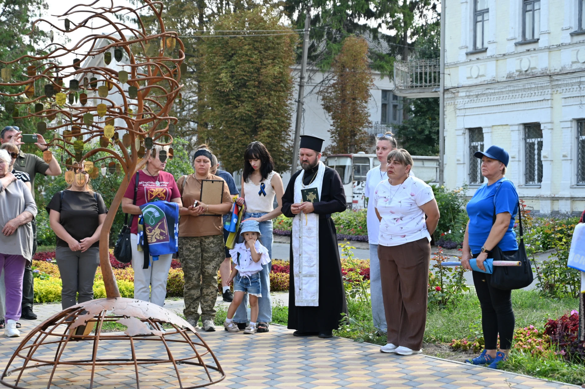 «Твоя віра — його щит. Твоя молитва — його броня»: День зниклих безвісти у Золотоноші