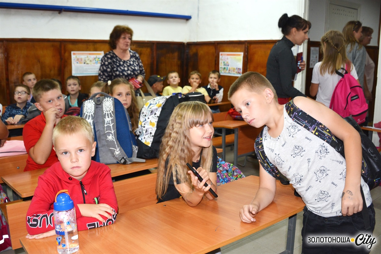Учні чорнобаївської школи