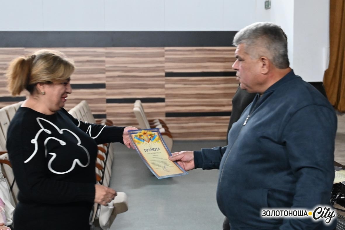 Золотоніські артисти змінили амплуа: свято у глядацькому залі