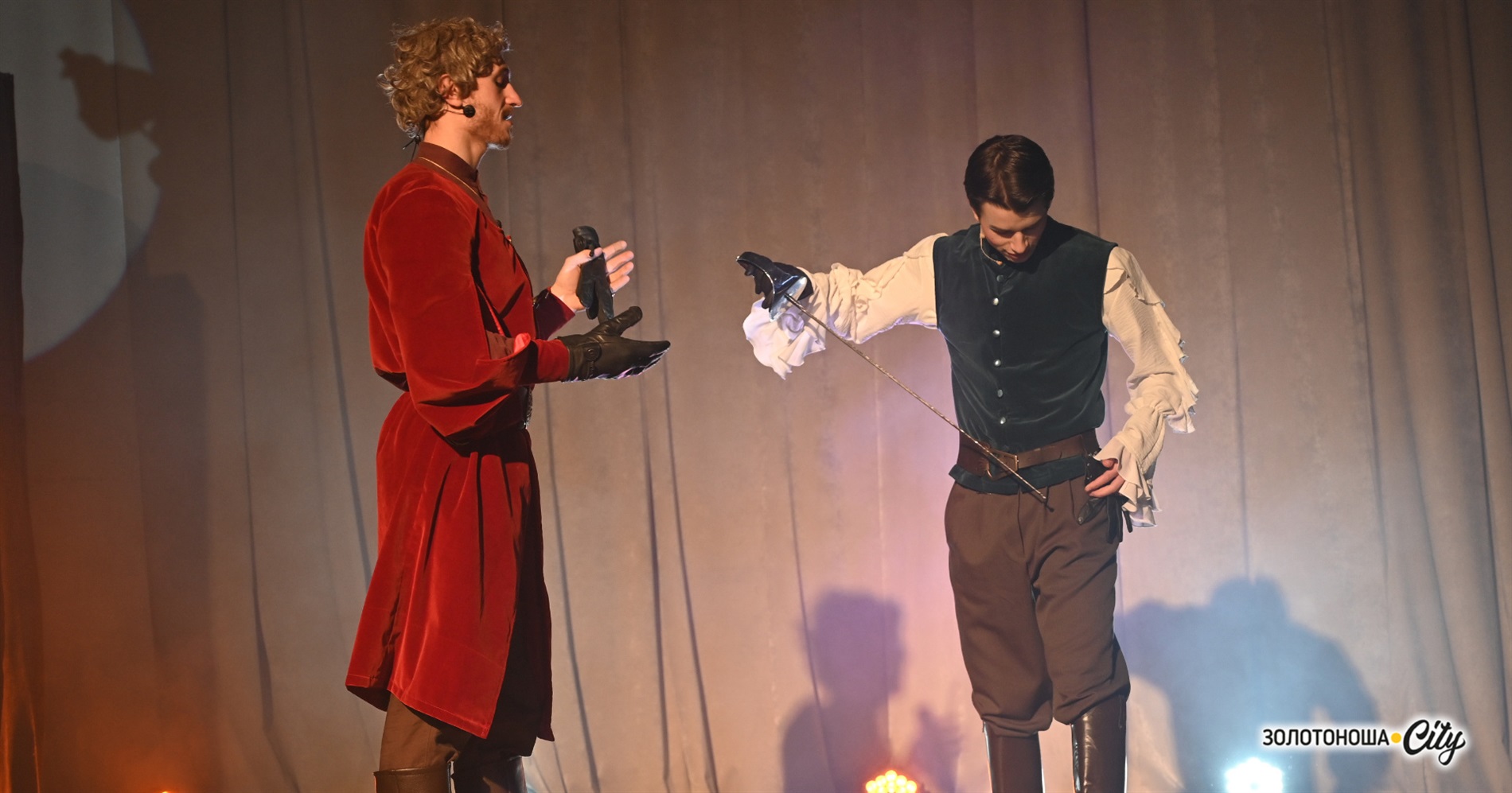 Новорічний мюзикл для золотоніської дітвори