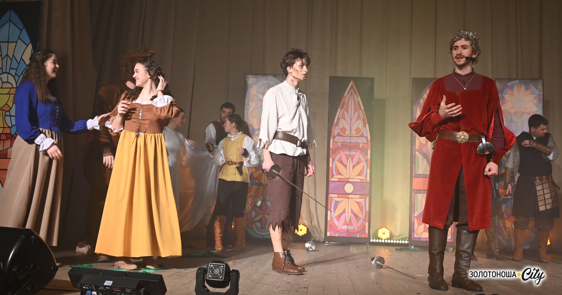 Новорічний мюзикл для золотоніської дітвори