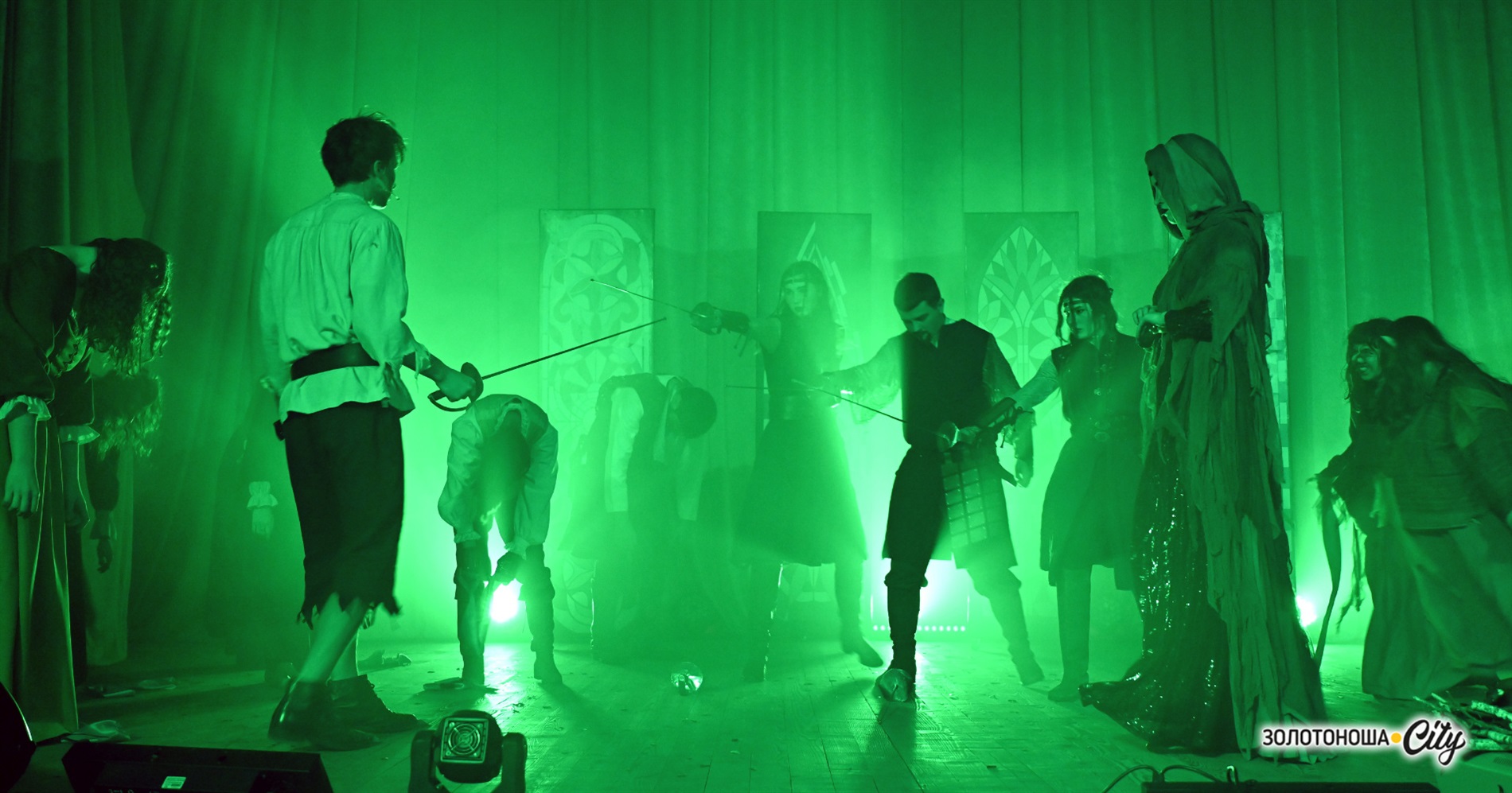 Новорічний мюзикл для золотоніської дітвори