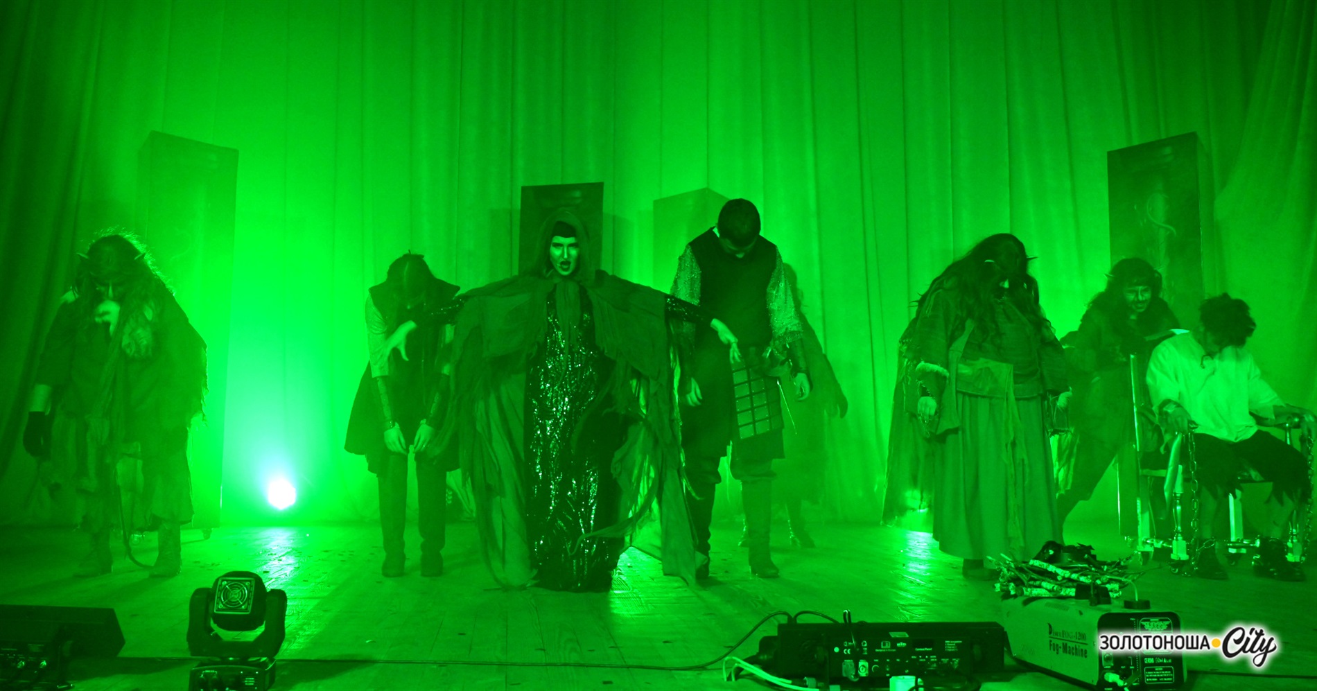 Новорічний мюзикл для золотоніської дітвори