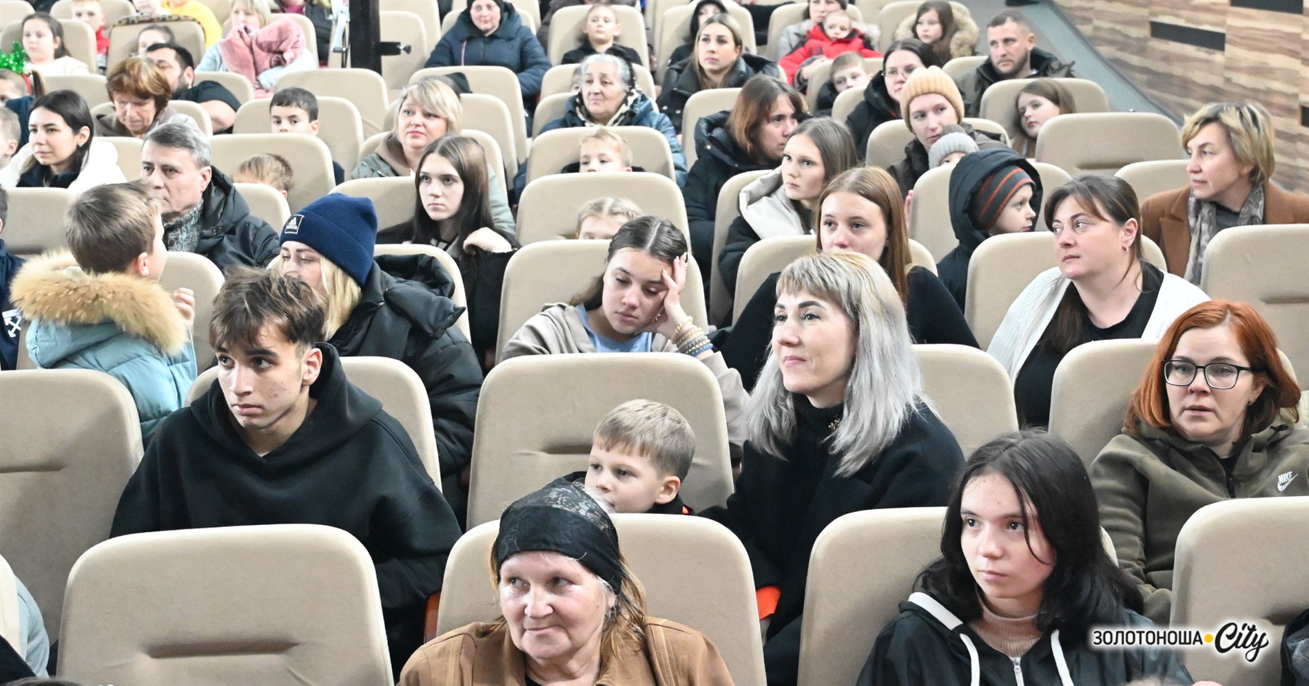 Новорічний мюзикл для золотоніської дітвори