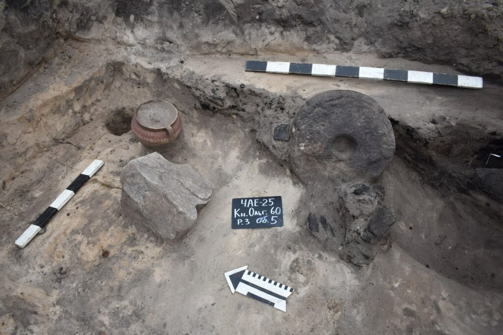 Археологи відкрили сторінку Подолу XVIII століття: нові знахідки у центрі Черкас