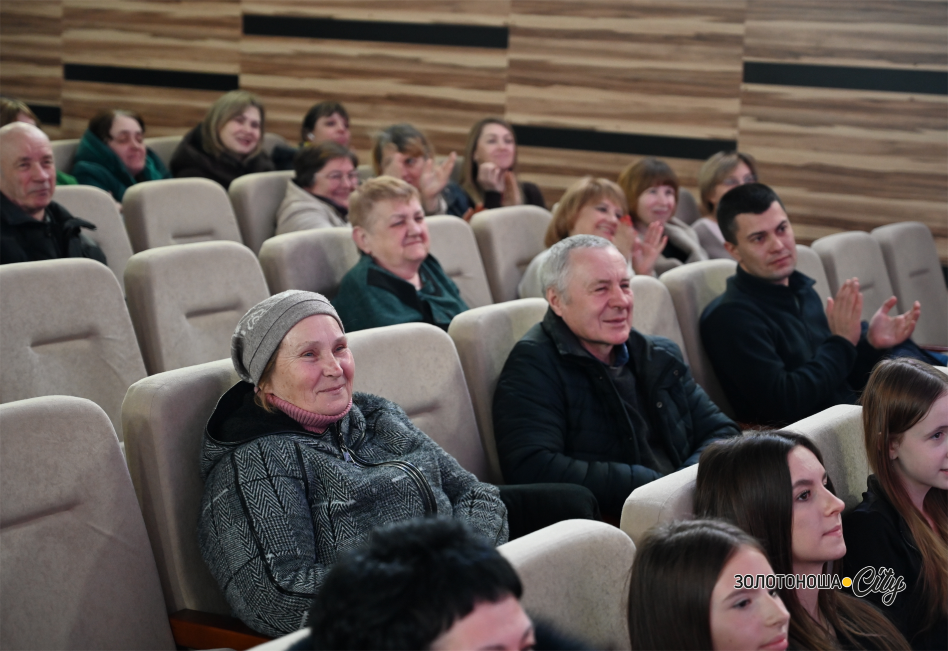 Благодійний концерт напередодні весни