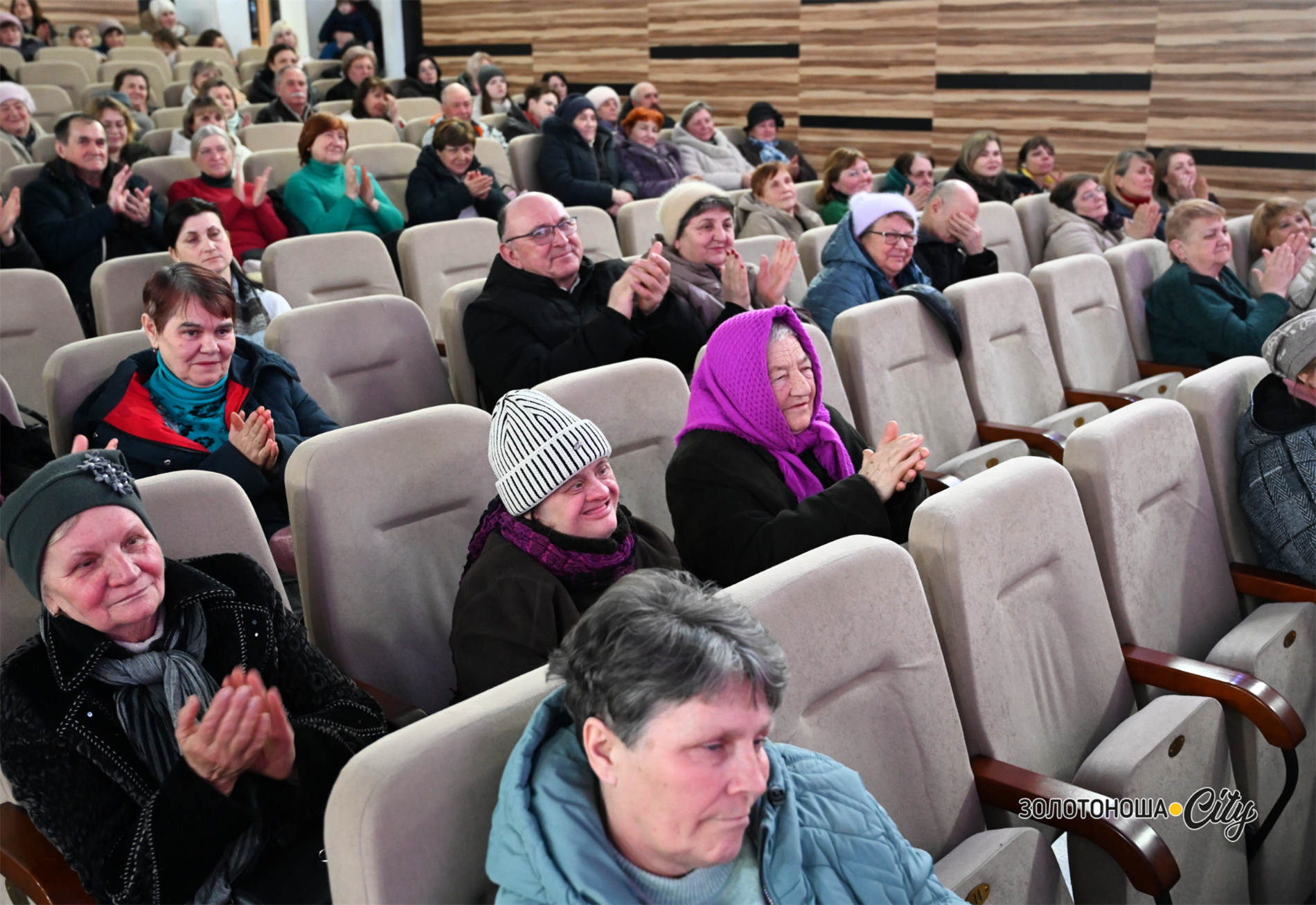 Благодійний концерт напередодні весни