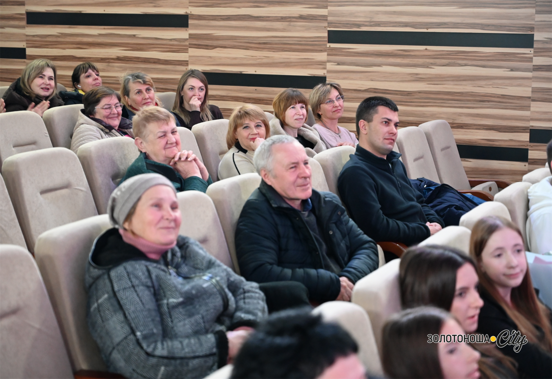 Благодійний концерт напередодні весни