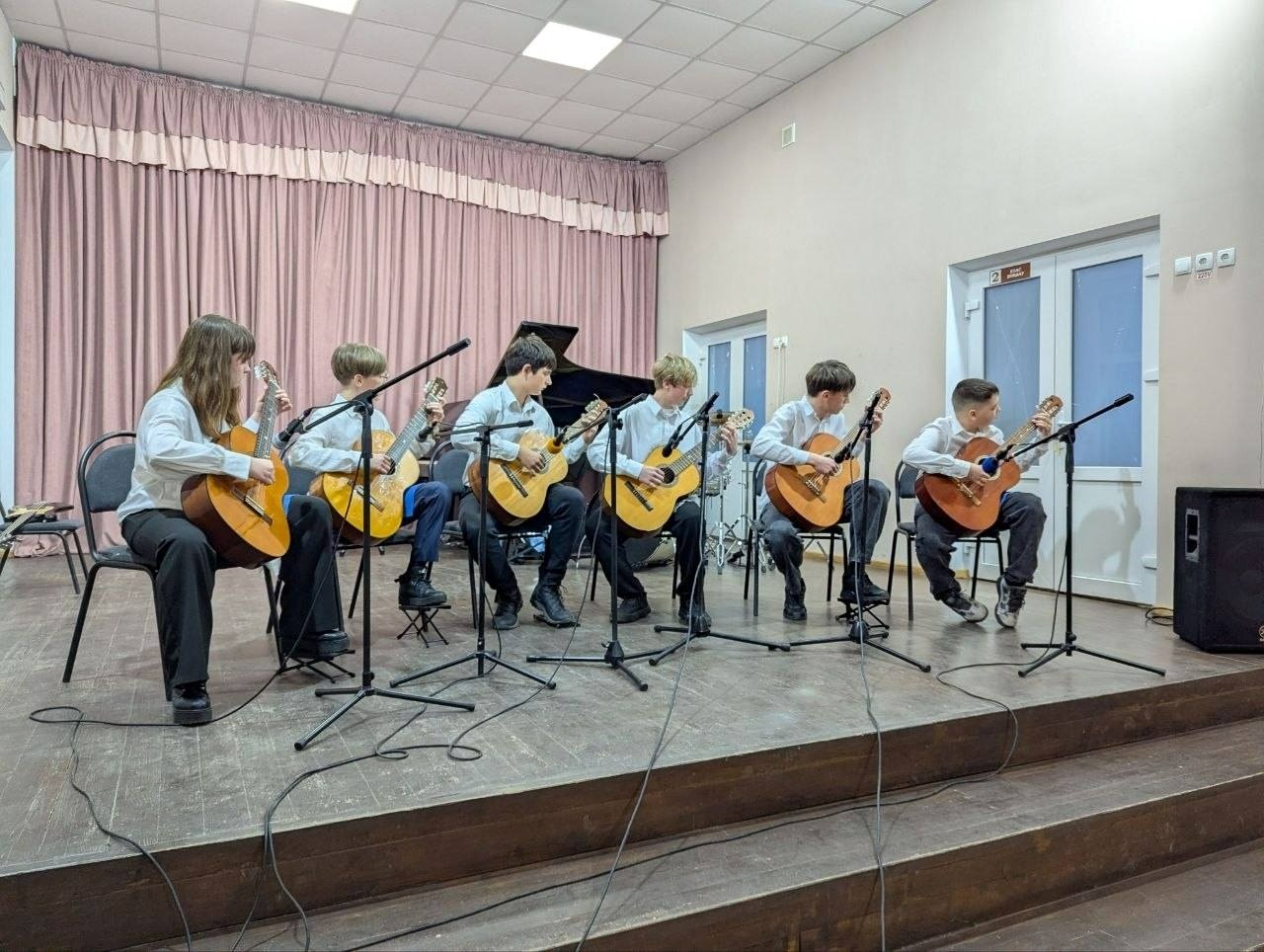 Весняні акорди надії: у Золотоноші відбувся благодійний концерт