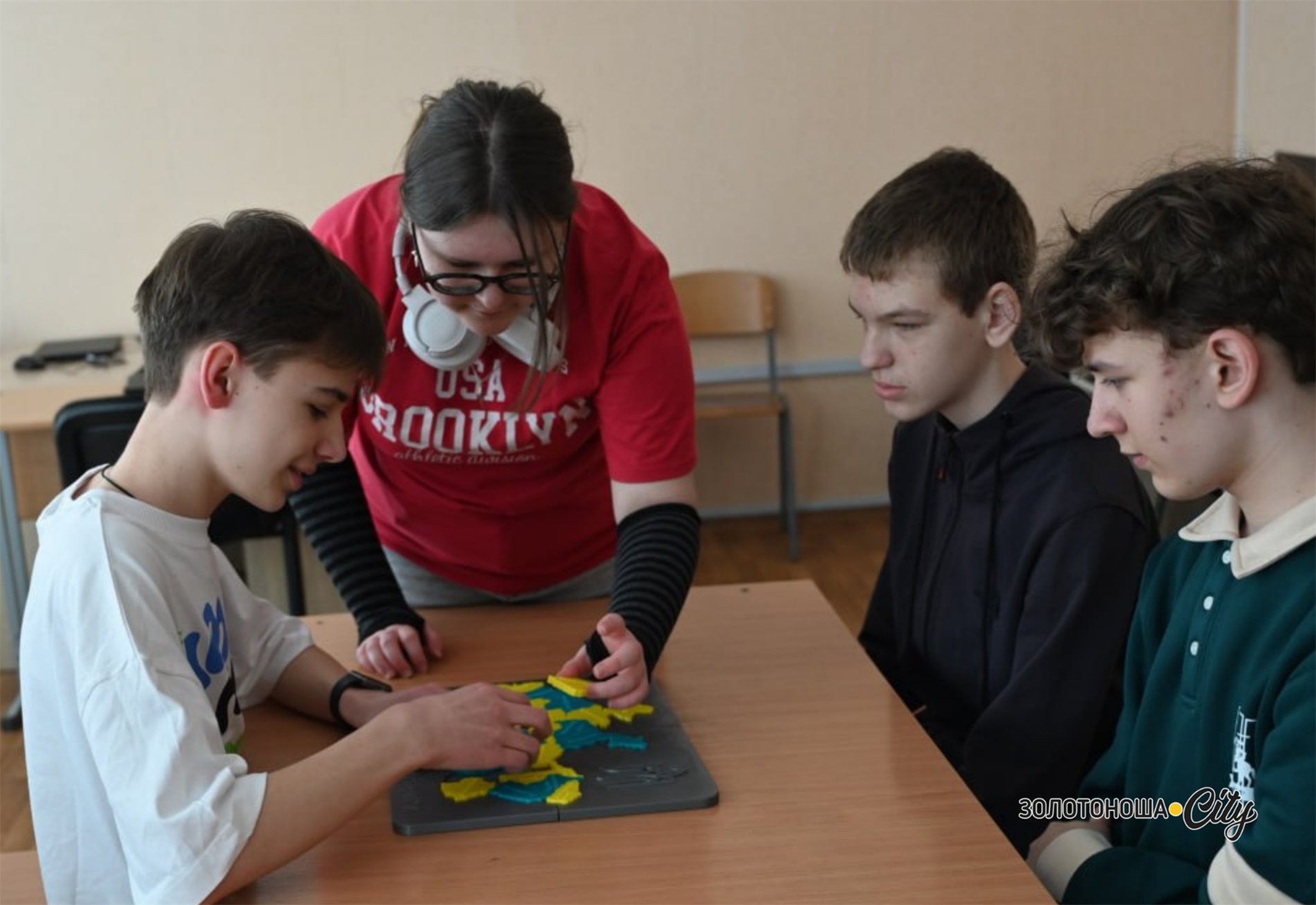 Пластик, що отримує друге життя: як у Золотоноші створюють 3D-майбутнє для молоді