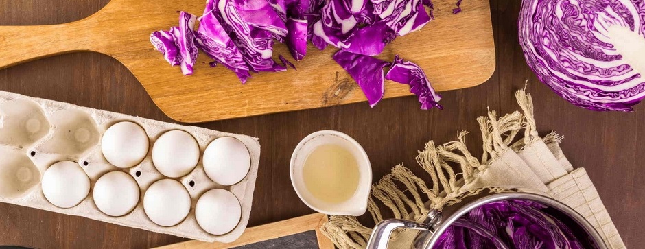 Як пофарбувти яйця натуральними продуктами