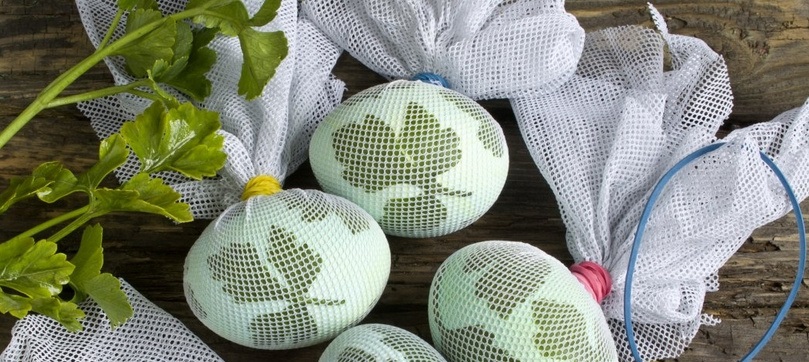 Як пофарбувти яйця натуральними продуктами