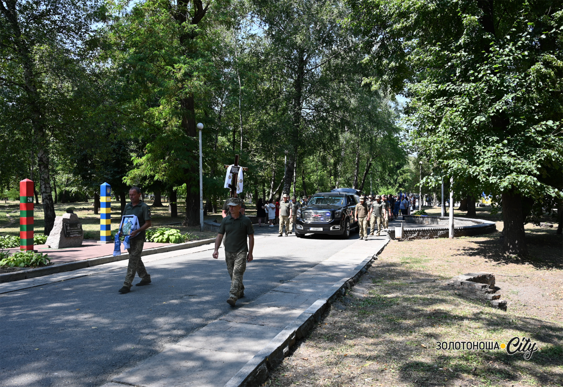 У Золотоноші попрощалися із захисником Олександром Подзьолкіним: фоторепортаж